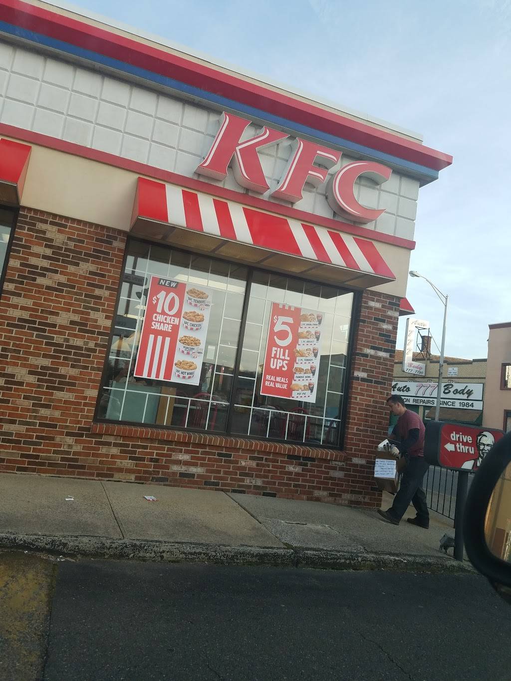 KFC | restaurant | 780 Main Street, Passaic, NJ 07055, USA | 9737775029 OR +1 973-777-5029