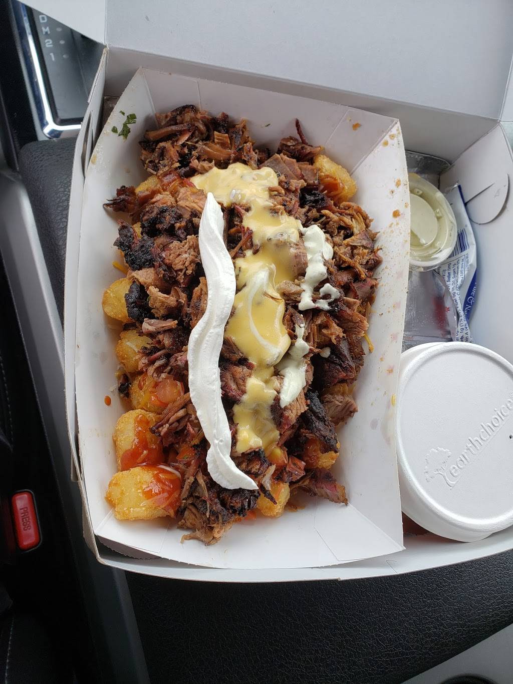 Fire-N-Smoke Wood Fired Kitchen and Frozen Custard | restaurant | 1800 Vaughn Rd, Wood River, IL 62095, USA | 6182518075 OR +1 618-251-8075