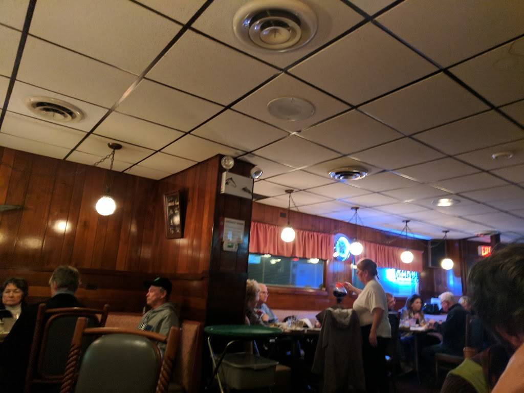 Villa Bleu Tavern & Restaurant | restaurant | 516 Northwest Hwy, Fox River Grove, IL 60021, USA | 8476394500 OR +1 847-639-4500