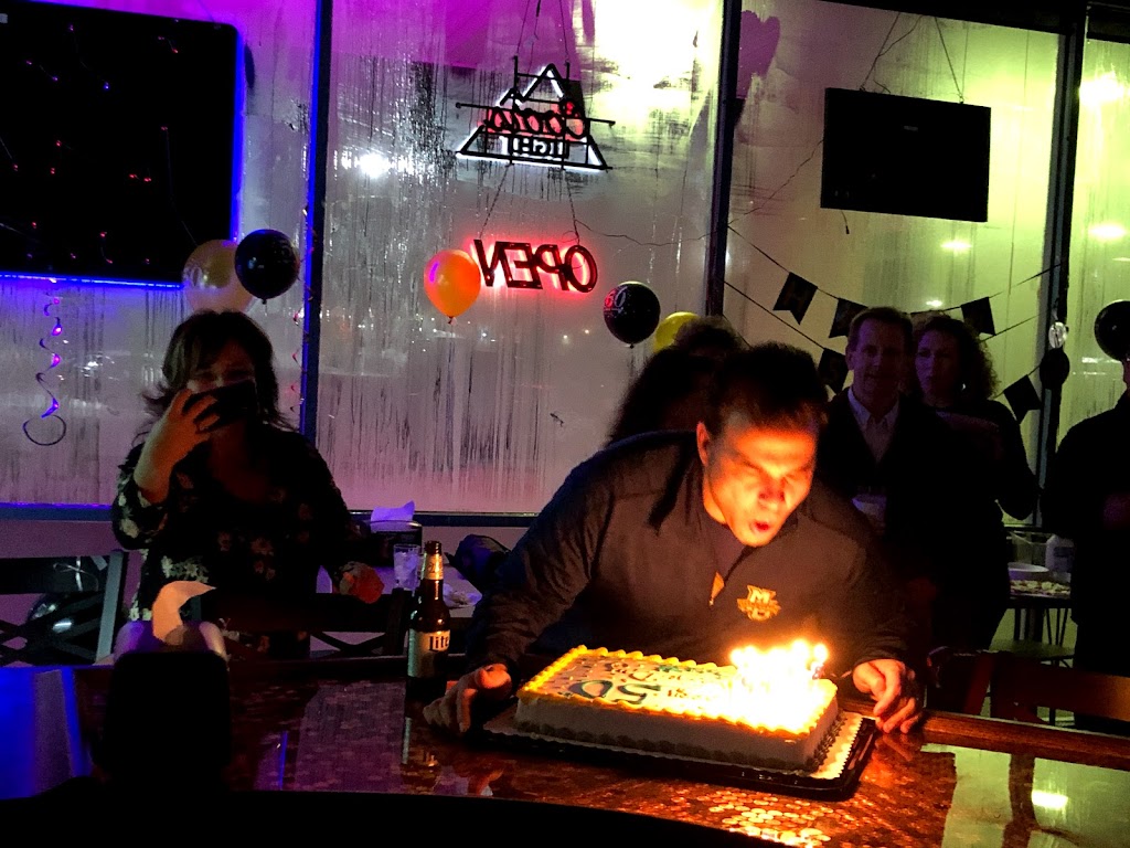 Lucky Pennys Of Cary | restaurant | 724 Northwest Hwy, Cary, IL 60013, USA | 2243578455 OR +1 224-357-8455