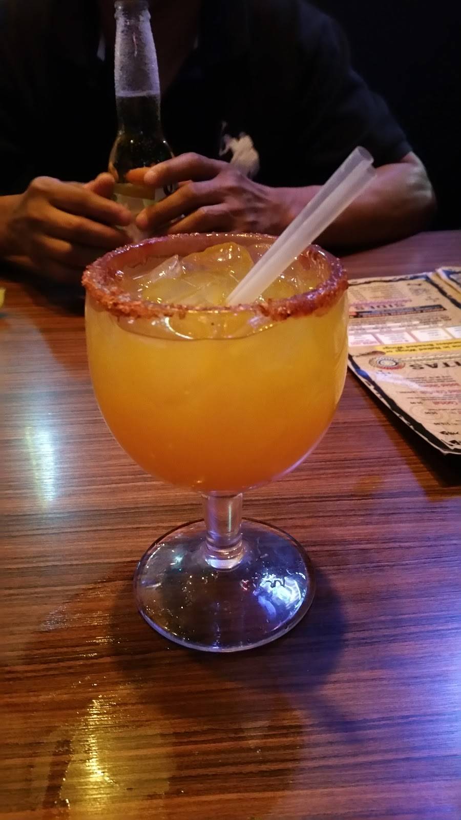 Chulas Sports Cantina | night club | 10516 Katy Fwy, Houston, TX 77043, USA | 7134656544 OR +1 713-465-6544