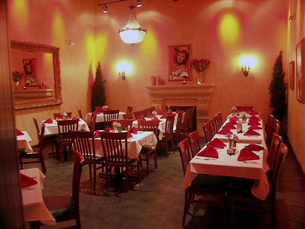 Visani Restaurant and Comedy Theater | restaurant | 2400 Kings Hwy, Port Charlotte, FL 33980, USA | 9416299191 OR +1 941-629-9191