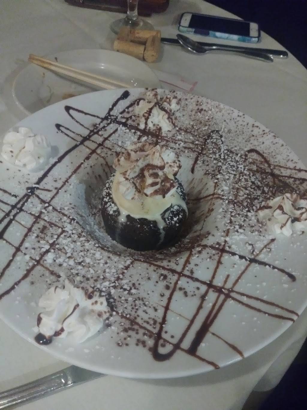 Le Belvedere | restaurant | 100 Main St, Newport, VT 05855, USA | 8024879147 OR +1 802-487-9147