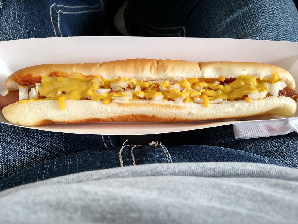 Sonic Drive-In | restaurant | 1900 Camden Ave, Parkersburg, WV 26101, USA | 3044224663 OR +1 304-422-4663