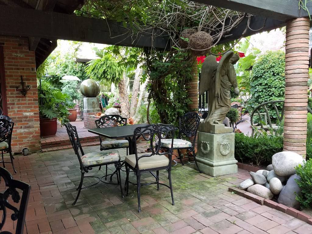 Vivilore | restaurant | 10815 E Winner Rd, Independence, MO 64052, USA | 8168362222 OR +1 816-836-2222