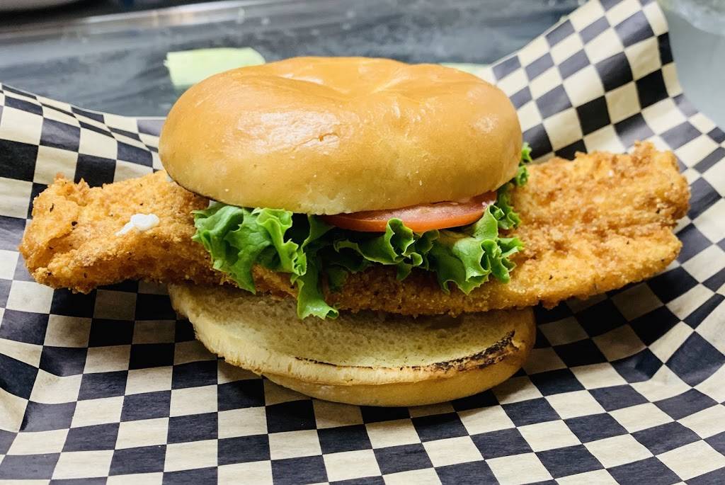 Moyas American Kitchen | restaurant | 10000 Linn Station Rd, Louisville, KY 40223, USA | 5024966692 OR +1 502-496-6692