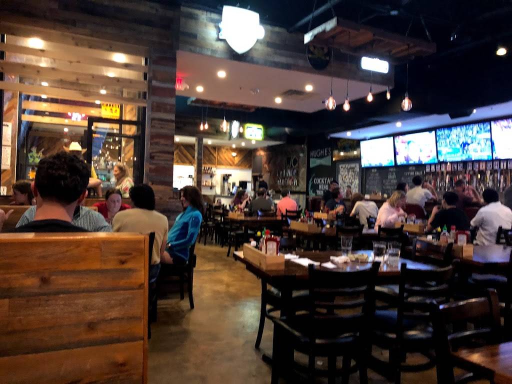 Hughies | restaurant | 4721 N Main St Suite A, Houston, TX 77009, USA | 2818889415 OR +1 281-888-9415