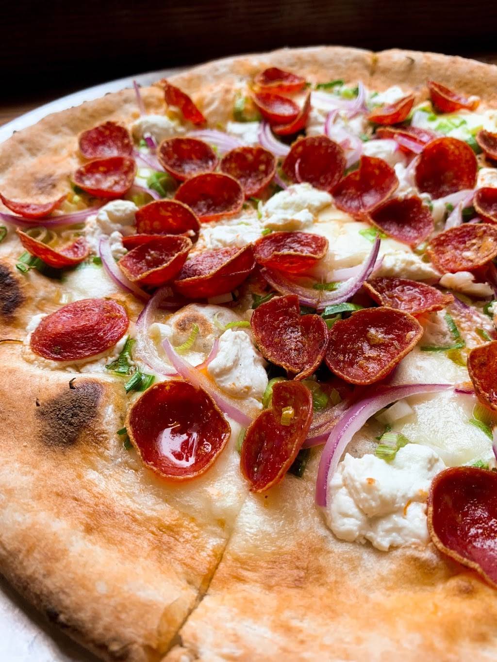 Pizza Capo | restaurant | 318 NE 3rd St, McMinnville, OR 97128, USA | 5034728040 OR +1 503-472-8040