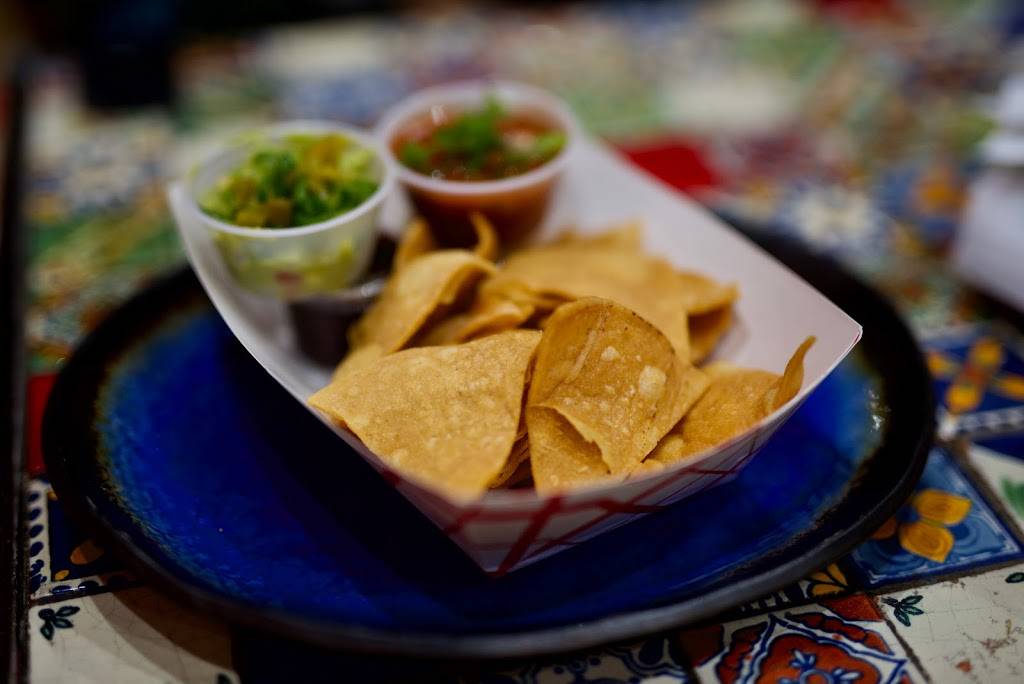 El Barrio Burritos | restaurant | 796A Franklin Ave, Brooklyn, NY 11238, USA | 7185766611 OR +1 718-576-6611