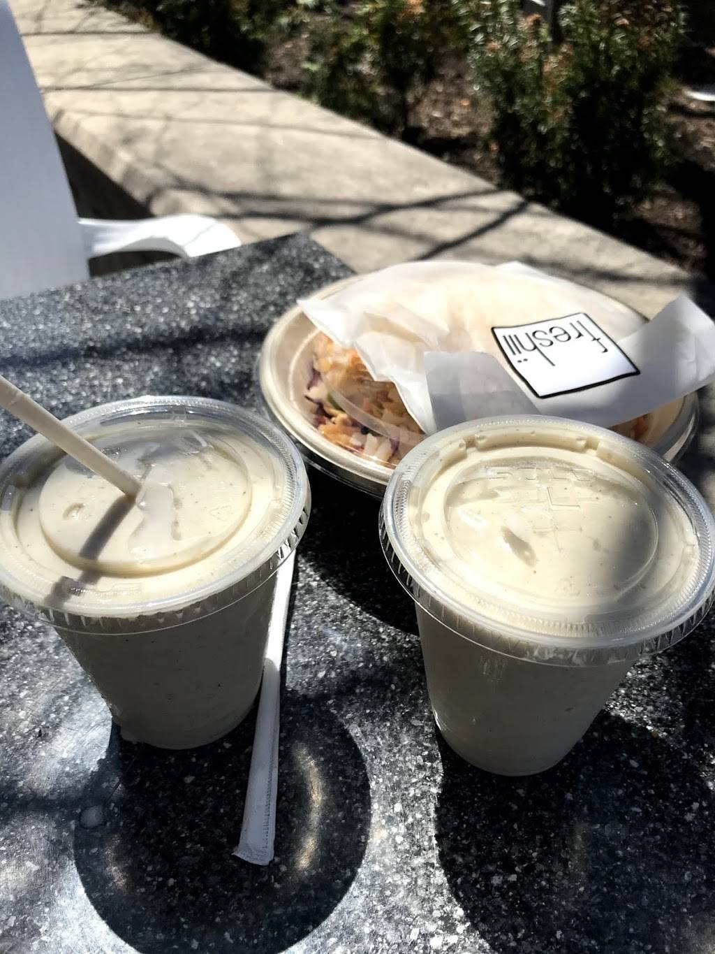 Freshii | restaurant | 85 Hanna Ave #104a, Toronto, ON M6K 3S3, Canada | 4165160100 OR +1 416-516-0100