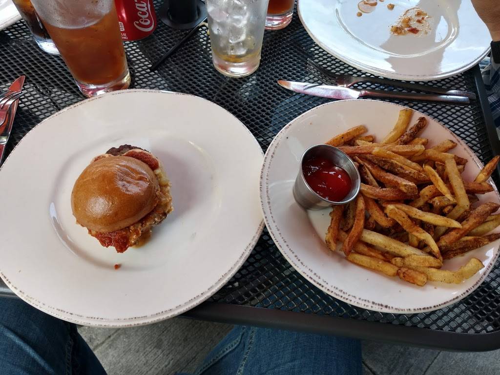 Tela Bar + Kitchen | restaurant | 1212 Springfield Pike, Cincinnati, OH 45215, USA | 5138218352 OR +1 513-821-8352