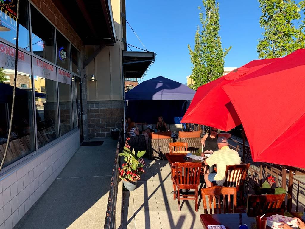 Mezzaluna Kitchen | restaurant | 7729 Center Blvd SE, Snoqualmie, WA 98065, USA | 4252929994 OR +1 425-292-9994