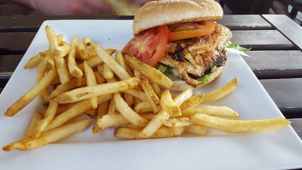 The Ugly Grouper | restaurant | 5704 Marina Dr, Holmes Beach, FL 34217, USA | 9417784402 OR +1 941-778-4402