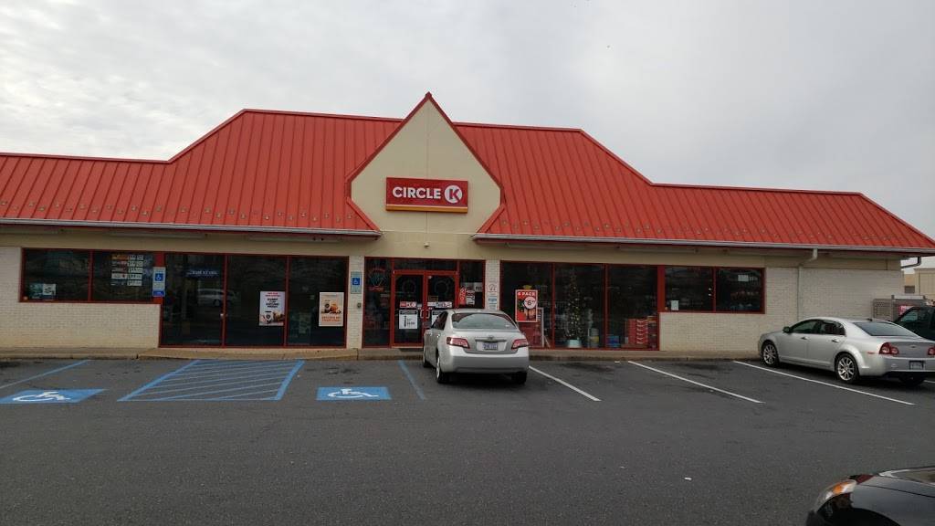 Circle K | meal takeaway | 1081 Port Republic Rd, Harrisonburg, VA 22801, USA | 5405741960 OR +1 540-574-1960