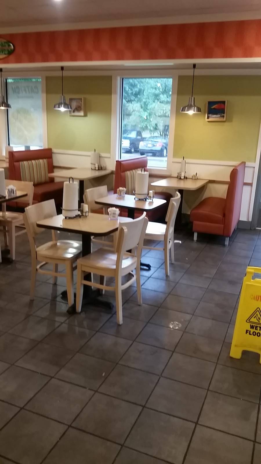 Captain Ds | restaurant | 7112 Stage Rd, Memphis, TN 38133, USA | 9013846499 OR +1 901-384-6499