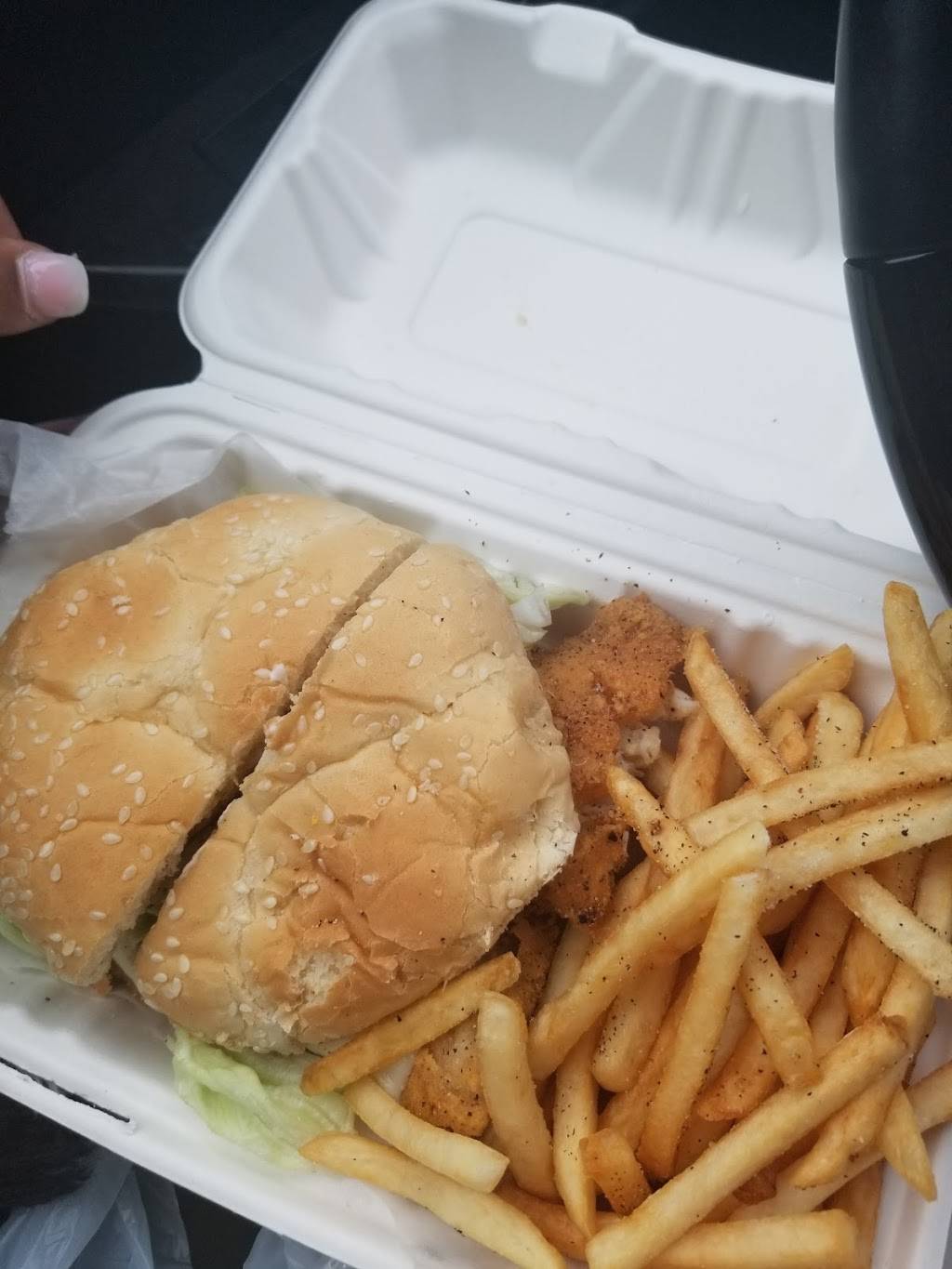 S & G Seafood House | restaurant | 2721 7th St NE, Washington, DC 20017, USA | 2025065166 OR +1 202-506-5166