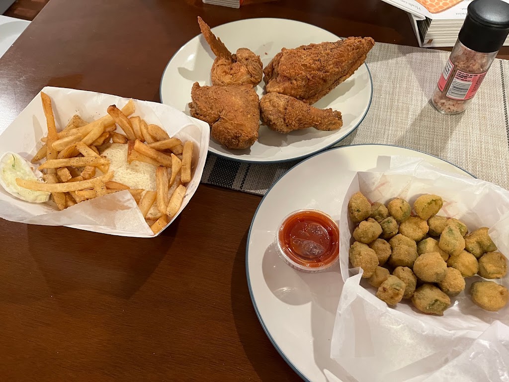 Harold’s chicken”The Fried Wing King 2” | restaurant | 3355 N Clark St, Chicago, IL 60657, USA | 7737998256 OR +1 773-799-8256