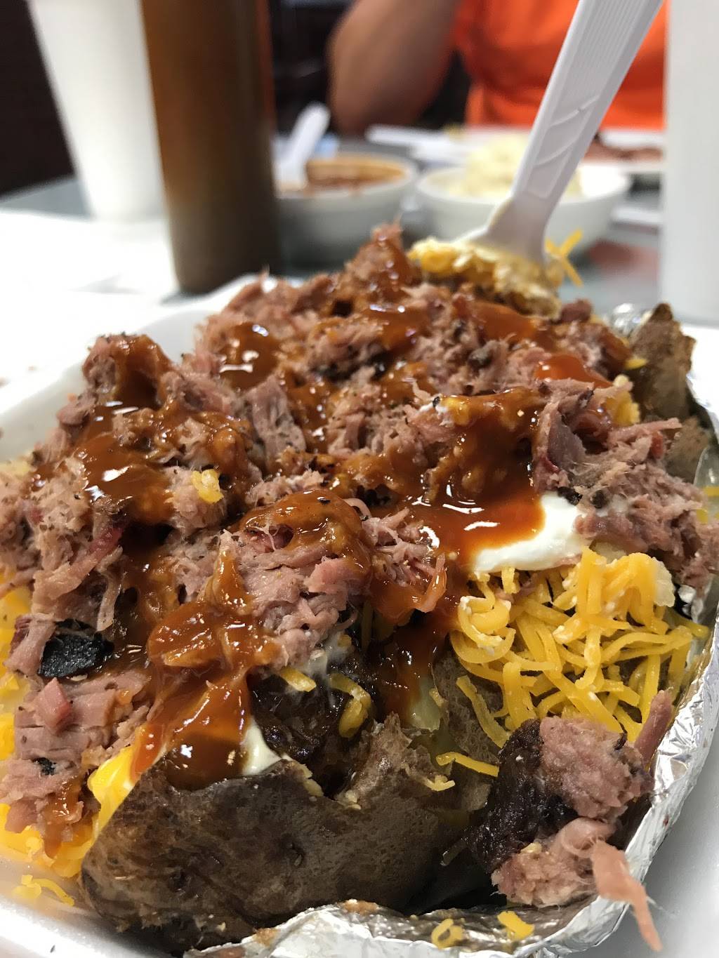 Bodacious Bar-B-Q | restaurant | 1879 Troup Hwy, Tyler, TX 75701, USA | 9035924148 OR +1 903-592-4148