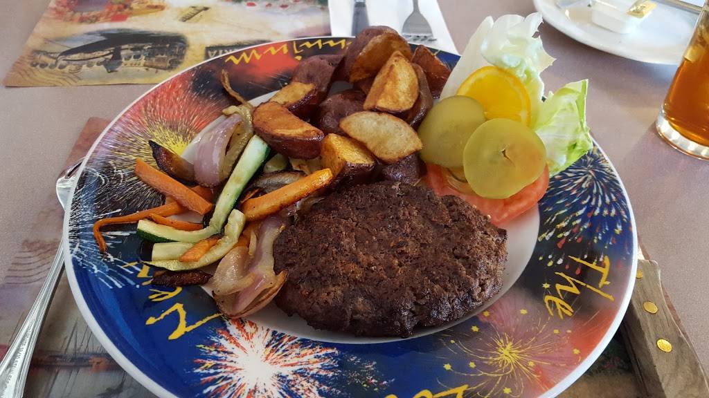 Tonys Place Italian Restaurant and Pizza | restaurant | 188 Baker St, West Roxbury, MA 02132, USA | 6173233550 OR +1 617-323-3550