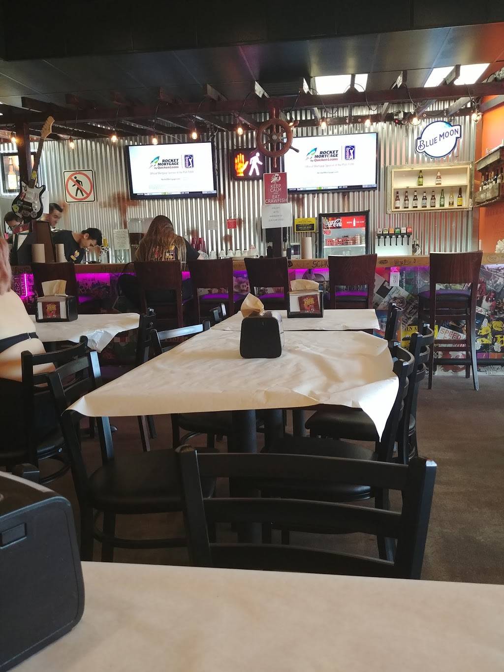 Rockin Crawfish | restaurant | 9777 Chapman Ave, Garden Grove, CA 92841, USA | 6572335944 OR +1 657-233-5944