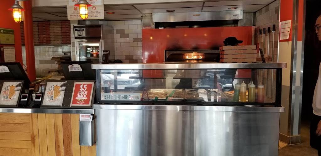 Blaze Pizza | meal takeaway | 1737 Sherman Ave, Evanston, IL 60201, USA | 8472649263 OR +1 847-264-9263