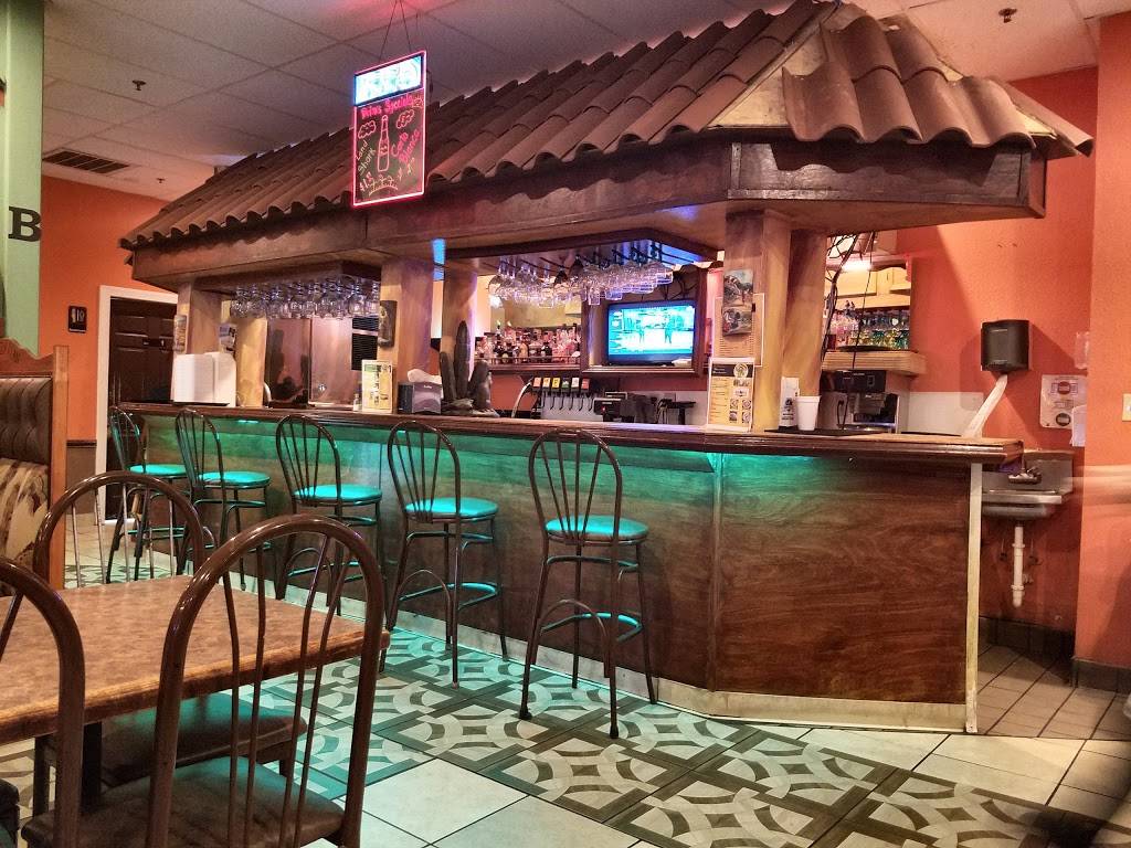 El Mazatlan | restaurant | 302 NC-55 #700, Mt Olive, NC 28365, USA | 9196583555 OR +1 919-658-3555