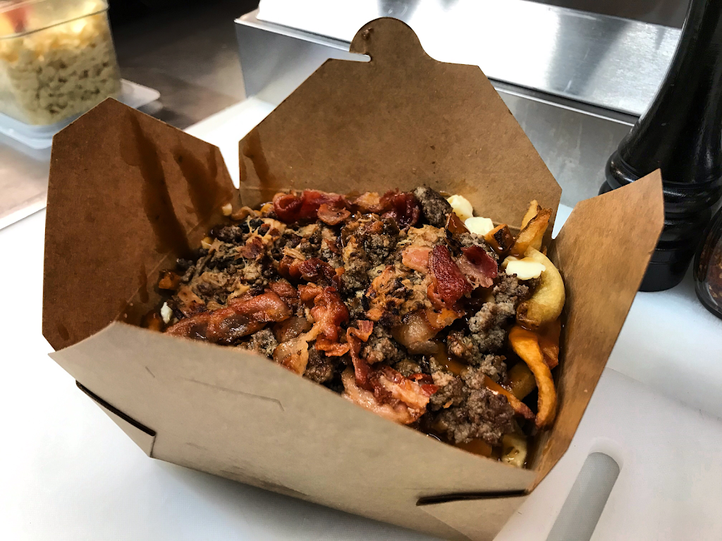 The Great Canadian Poutinerie - Poutine | restaurant | 2020 Lanthier Dr, Orléans, ON K4A 3V4, Canada | 6138340004 OR +1 613-834-0004