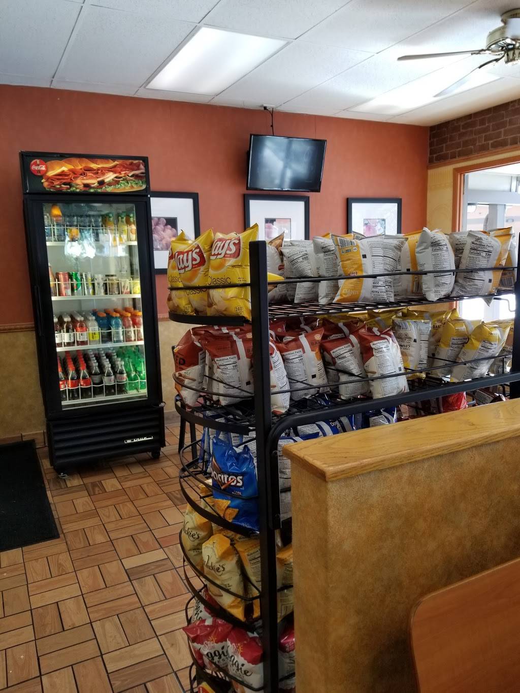 Subway | restaurant | 1019 Emerald Bay Rd, South Lake Tahoe, CA 96150, USA | 5305441102 OR +1 530-544-1102