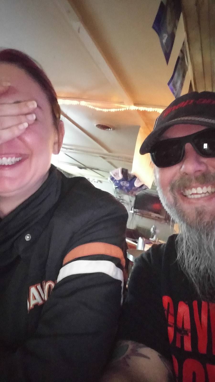 Pats Bar & Grill | restaurant | 427 Mars Hill Rd #5640, Spring City, TN 37381, USA | 4233657004 OR +1 423-365-7004