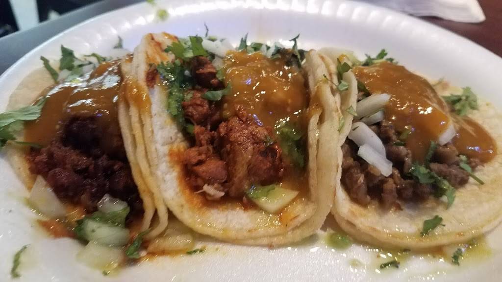 Tacos Del Chino | restaurant | 2431 N Tustin Ave, Santa Ana, CA 92705, USA | 6572475427 OR +1 657-247-5427