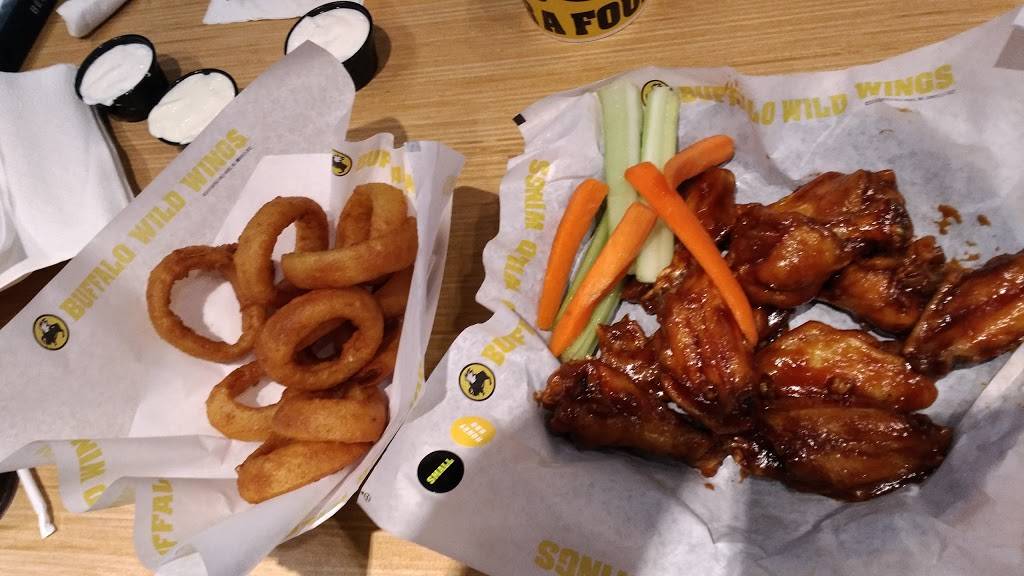 Buffalo Wild Wings | restaurant | 625 US 1 South, Iselin, NJ 08830, USA | 7322185385 OR +1 732-218-5385