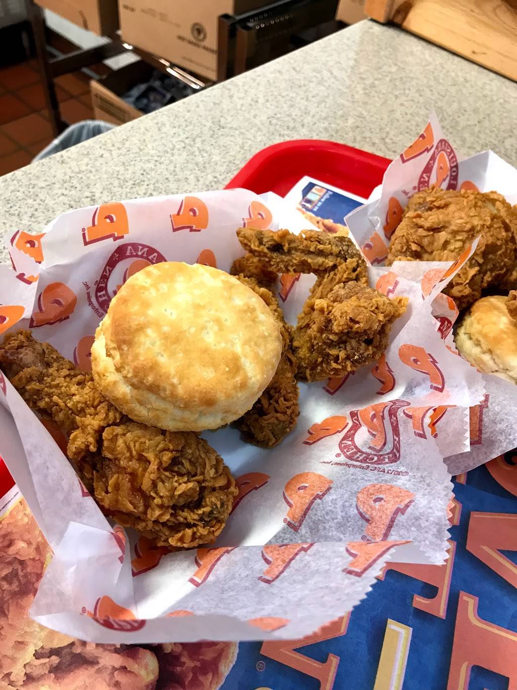 Popeyes Louisiana Kitchen | restaurant | 11720 Rockville Pike, Rockville, MD 20852, USA | 3018815803 OR +1 301-881-5803