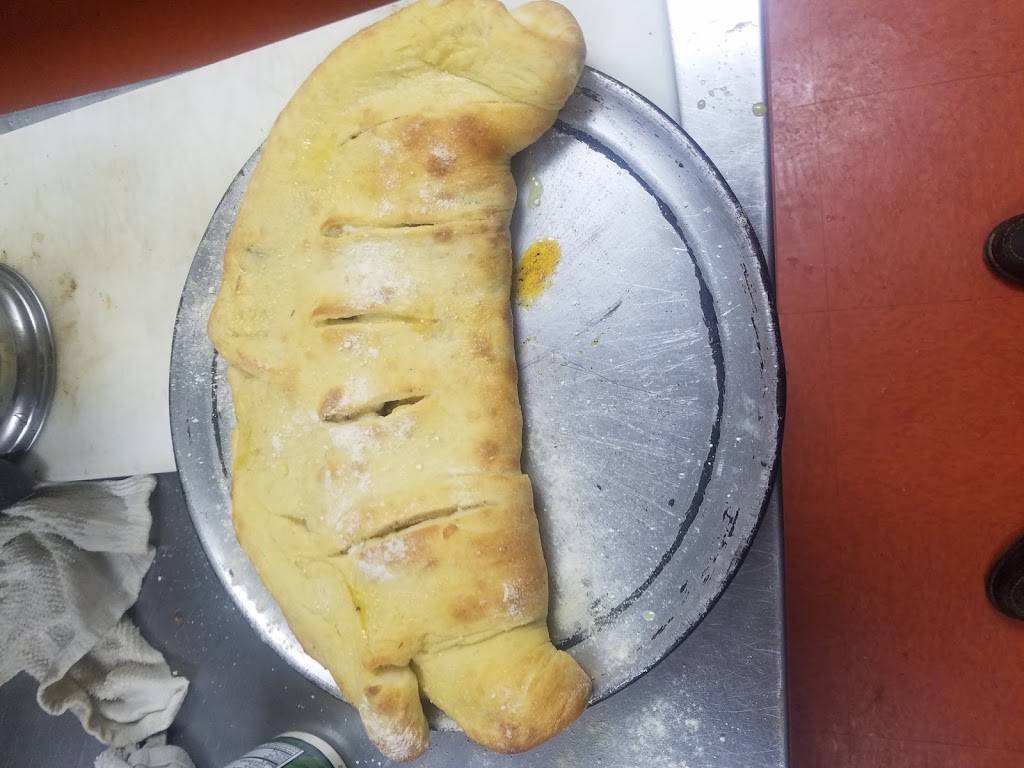 Shiners Dive Bar | restaurant | 5545 S Saginaw St, Flint, MI 48507, USA | 8108664309 OR +1 810-866-4309