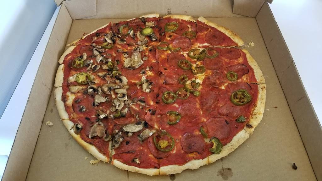 Mequon Pizza Company | restaurant | 12020 N River Rd, Mequon, WI 53092, USA | 2622425917 OR +1 262-242-5917