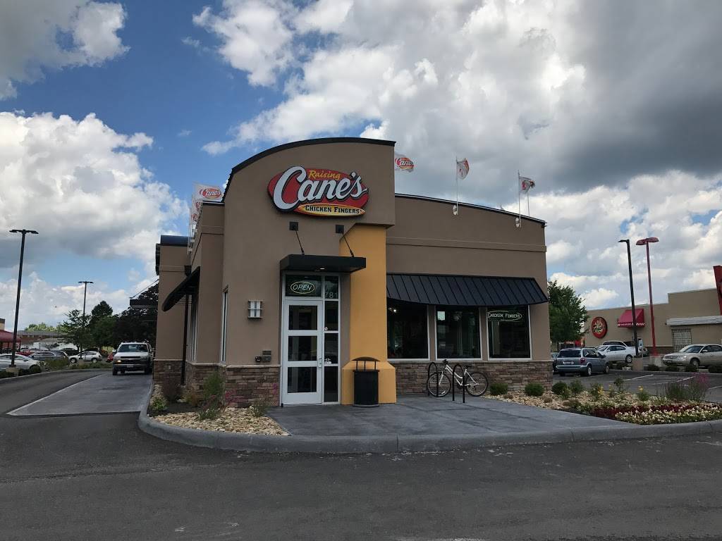 Raising Canes Chicken Fingers | meal takeaway | 781 Hebron Rd, Heath, OH 43056, USA | 7402812660 OR +1 740-281-2660