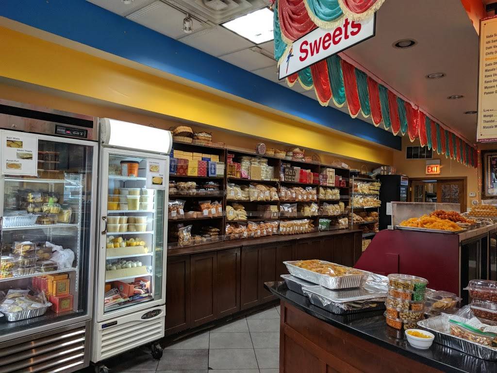 Sukhadias Sweets and Snacks | restaurant | 2559 W Devon Ave, Chicago, IL 60659, USA | 7733385400 OR +1 773-338-5400