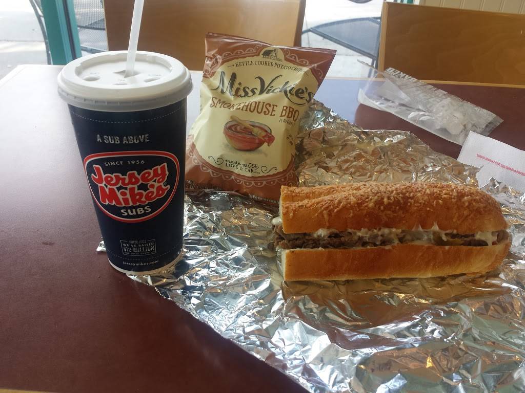 Jersey Mikes Subs | meal takeaway | 2260 Woolbright Rd, Boynton Beach, FL 33426, USA | 5617385615 OR +1 561-738-5615