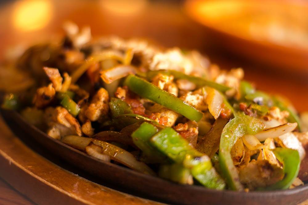 Que Buenos Fresh Mexican Grill | restaurant | 2929 Howard St, Kalamazoo, MI 49006, USA | 2694599596 OR +1 269-459-9596