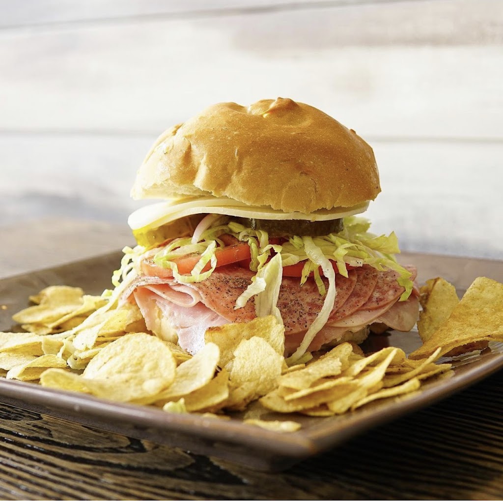 Hartford Giant Grinder - Westbrook | restaurant | 21 Essex Rd, Westbrook, CT 06498, USA | 8606615414 OR +1 860-661-5414