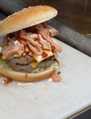 Sophia Burger Miami | restaurant | 15851 SW 198th Ave, Miami, FL 33187, USA | 7869087909 OR +1 786-908-7909