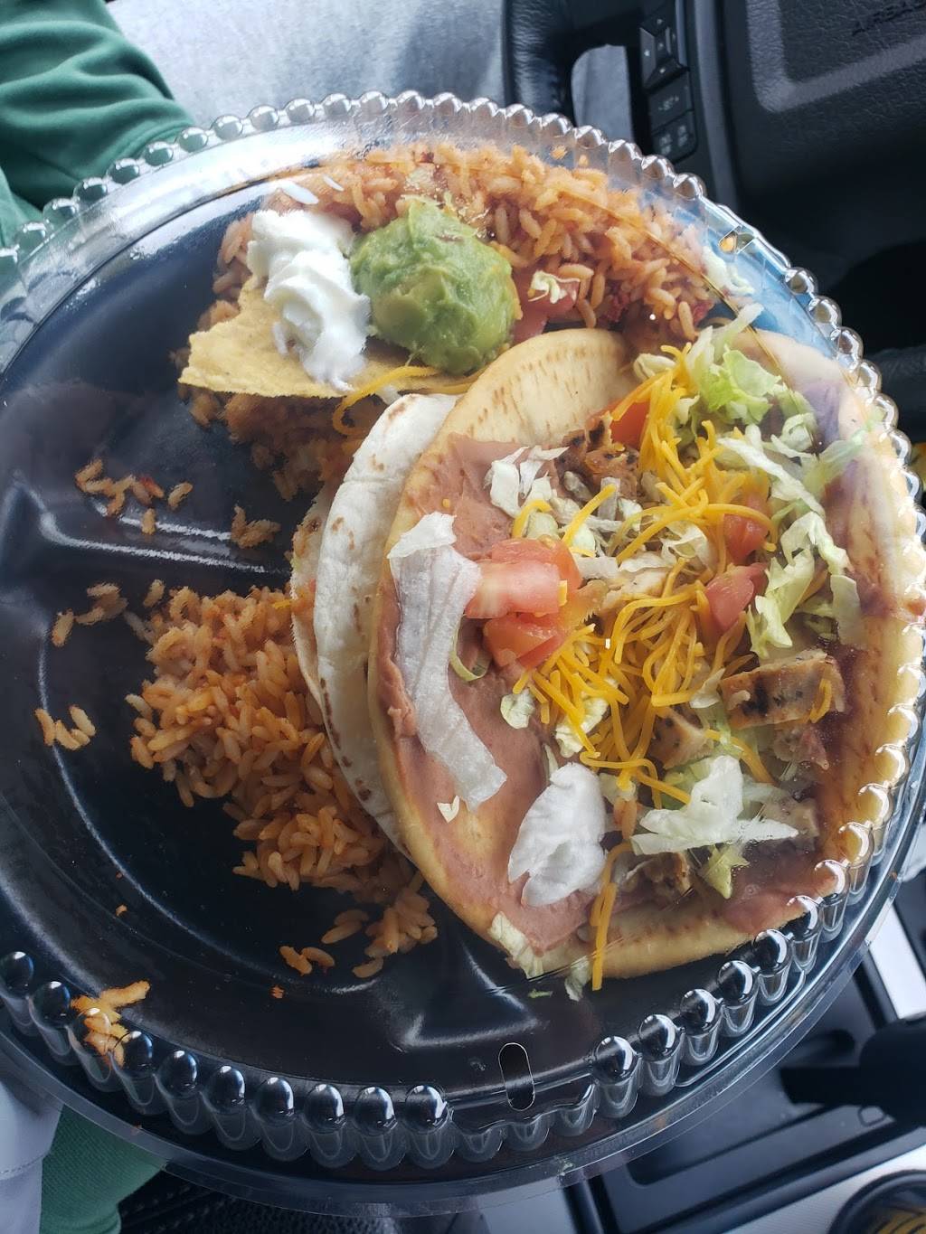 Taco Bueno | restaurant | 2144 NW 82nd St, Lawton, OK 73505, USA | 5805103188 OR +1 580-510-3188