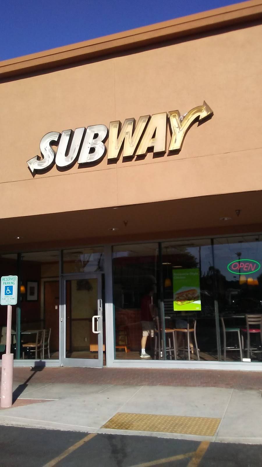 Subway | restaurant | 5820 W Peoria, Galleria Suite A-109, Glendale, AZ 85302, USA | 6234864132 OR +1 623-486-4132
