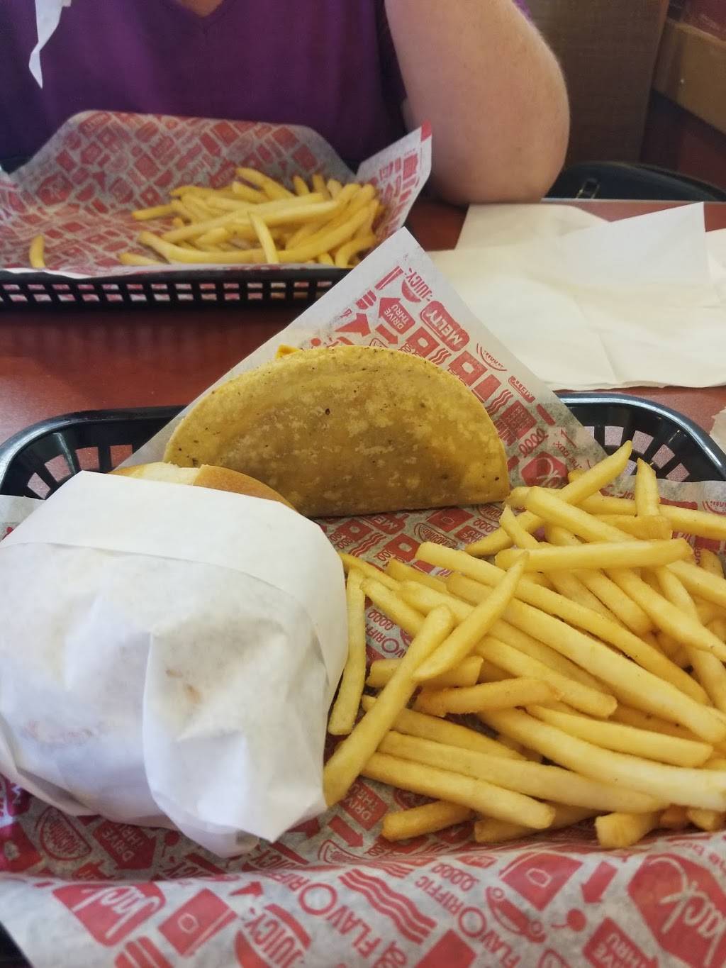 Jack in the Box | restaurant | 2365 E Windmill Ln, Las Vegas, NV 89123, USA | 7028966633 OR +1 702-896-6633