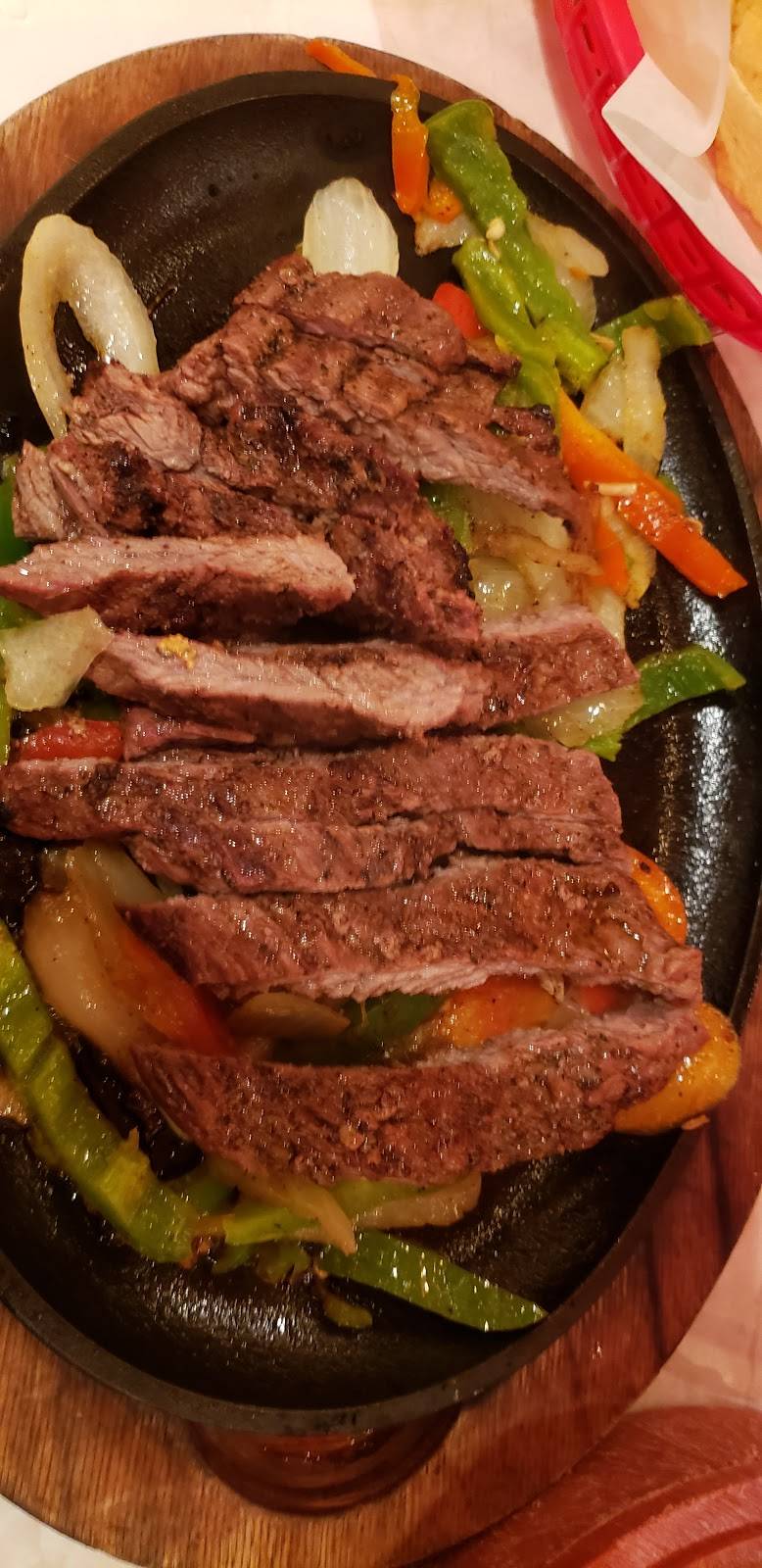 Chuys | restaurant | 2401 W 7th St, Fort Worth, TX 76107, USA | 8173322489 OR +1 817-332-2489