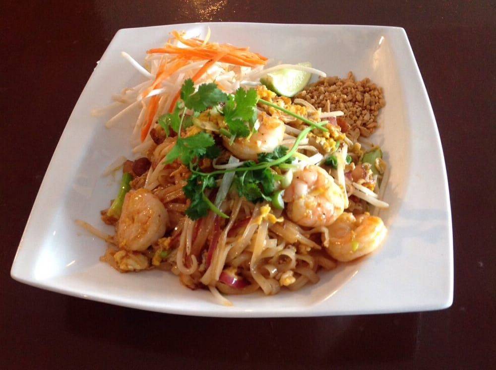 Delish Thai, Takeout/delivery/Catering | meal takeaway | 936 Detroit Ave, Concord, CA 94518, USA | 9252749559 OR +1 925-274-9559