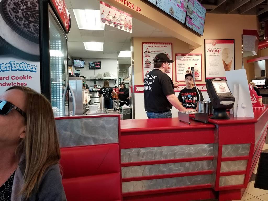 Freddys Frozen Custard & Steakburgers | restaurant | 3889 Veterans Memorial Pkwy, St Peters, MO 63376, USA | 6362445026 OR +1 636-244-5026