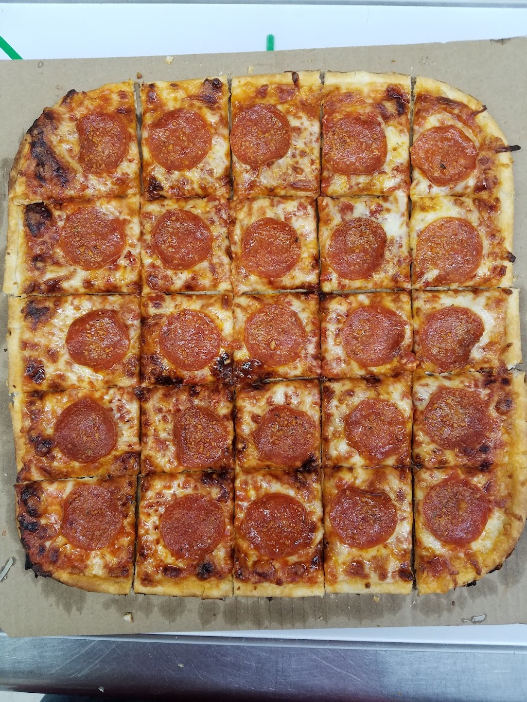 Browns Ferry Food Mart | restaurant | 541 Browns Ferry Rd, Chattanooga, TN 37419, USA | 4238257060 OR +1 423-825-7060