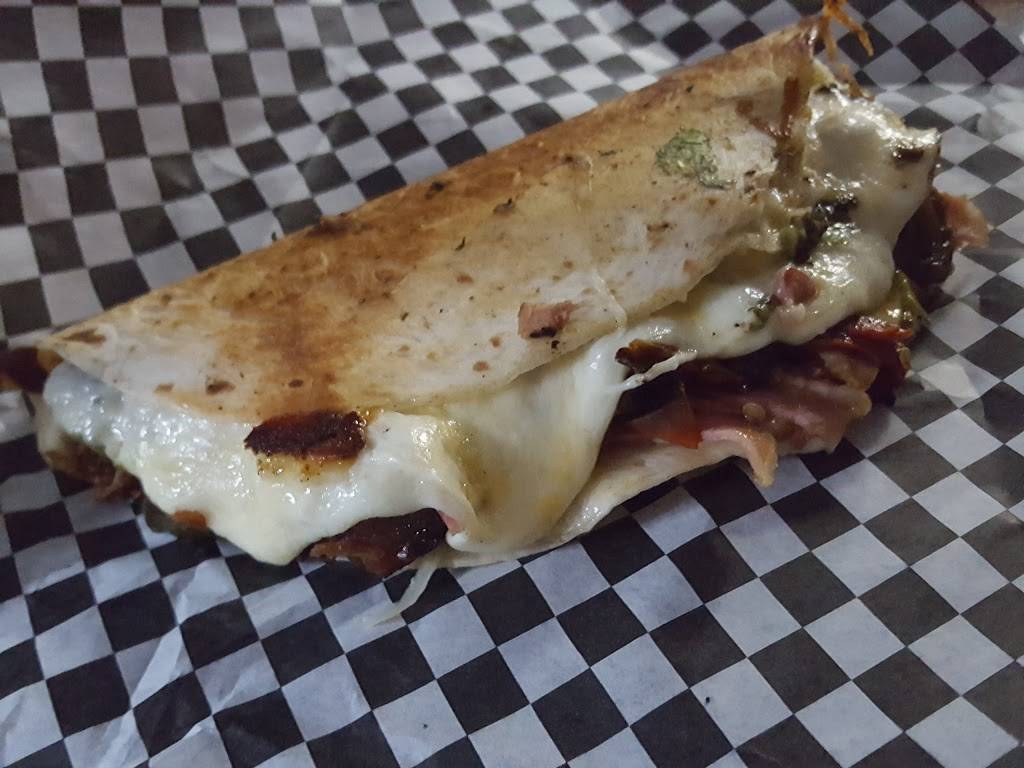 Hoboken Eddies | restaurant | 2840 Wilson Ave, Madison, IN 47250, USA | 5514865522 OR +1 551-486-5522