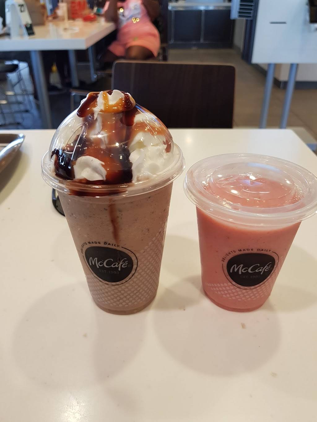 McDonalds | cafe | 8223 Vineland Ave, Orlando, FL 32821, USA | 4072380515 OR +1 407-238-0515