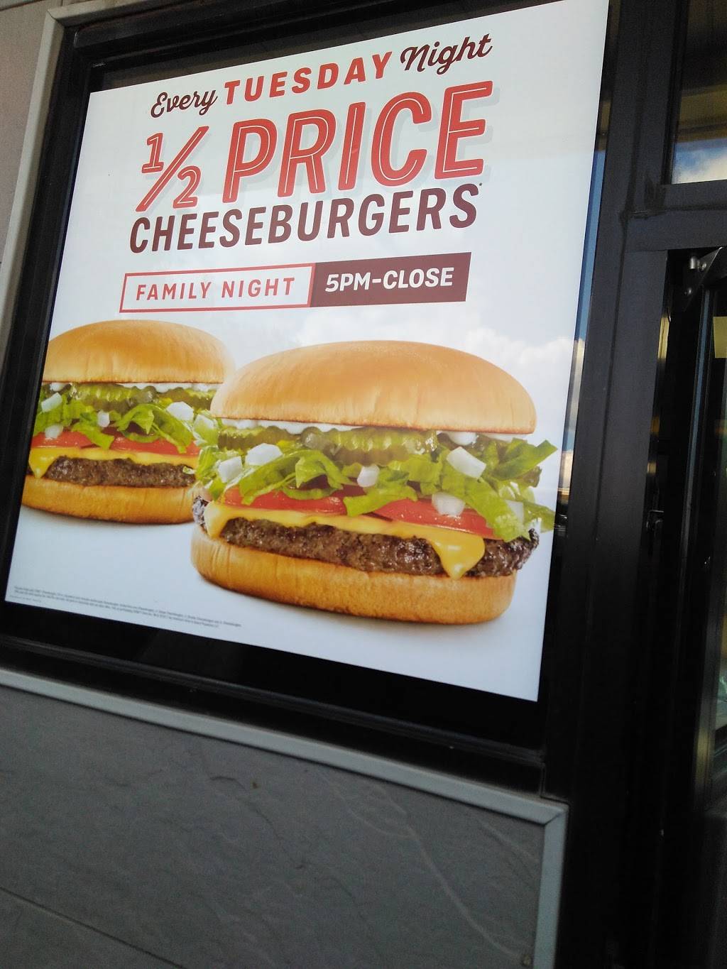 Sonic Drive-In | restaurant | 7701 Parkway Dr, Leeds, AL 35094, USA | 2056995525 OR +1 205-699-5525